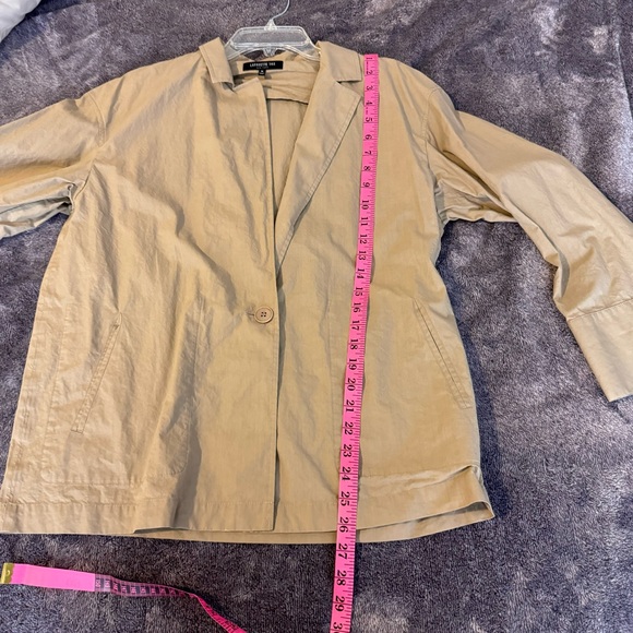 Lafayette 148 New York Buttoned Collared Blouse - Picture 9 of 9